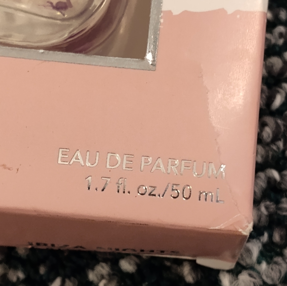 NWT! Blossom Perfume (Infused with real flowers) - Picture 5 of 7